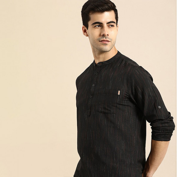 https://fazhionshore.com/products/men-black-woven-design-kurta